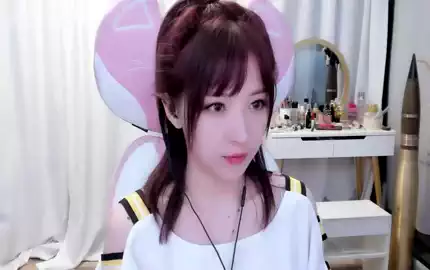 ASMR@小女巫露娜 无人声舔耳助眠-助眠云视听